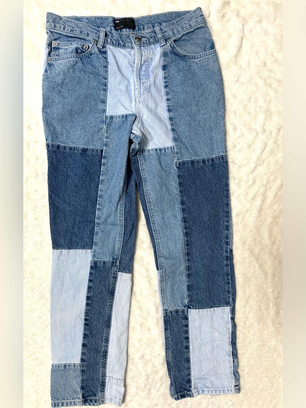 ASOS Design Patchwork Deconstructed High-Rise Straight Leg Jeans - Picture 3 of 13